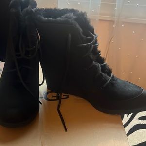 Ugg wedge boot